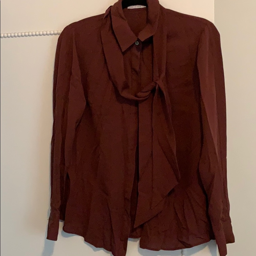 Top with neck tie